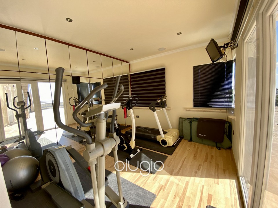 Detached Villa For Sale  in  Akoursos