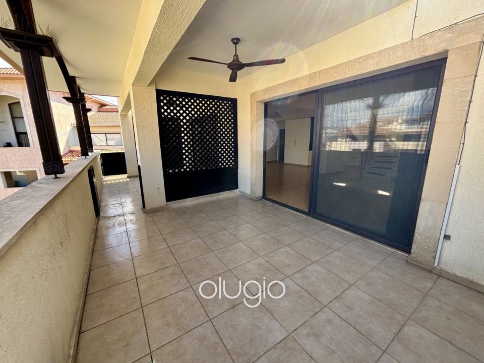 Penthouse For Sale  in  Kato Paphos