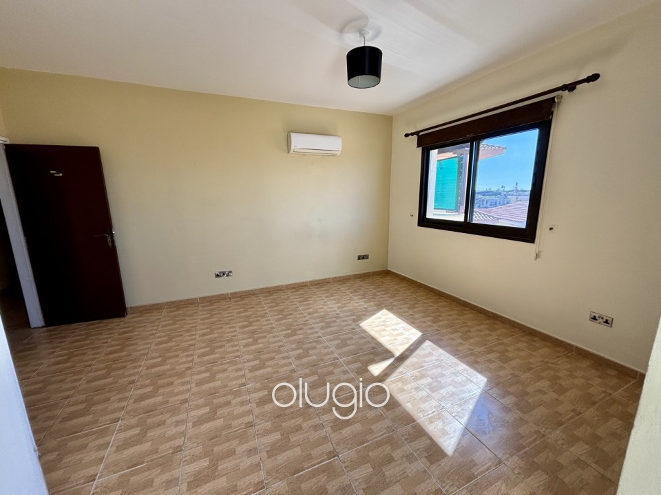 Penthouse For Sale  in  Kato Paphos