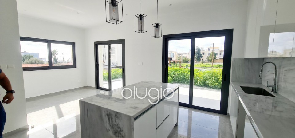 Detached Villa For Sale  in  Yeroskipou