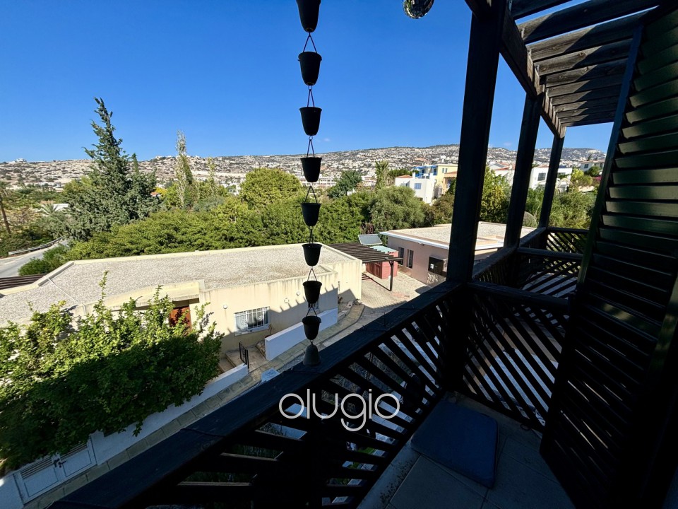 Town House For Sale  in  Peyia