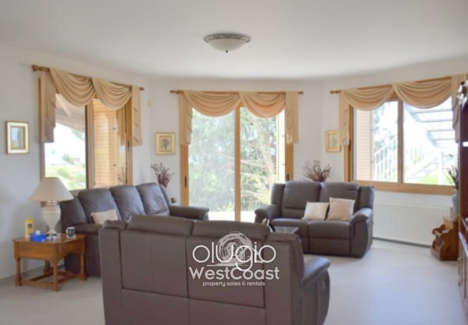 Bungalow For Sale  in  Sea Caves - St.George