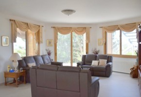 Bungalow For Sale  in  Sea Caves - St.George
