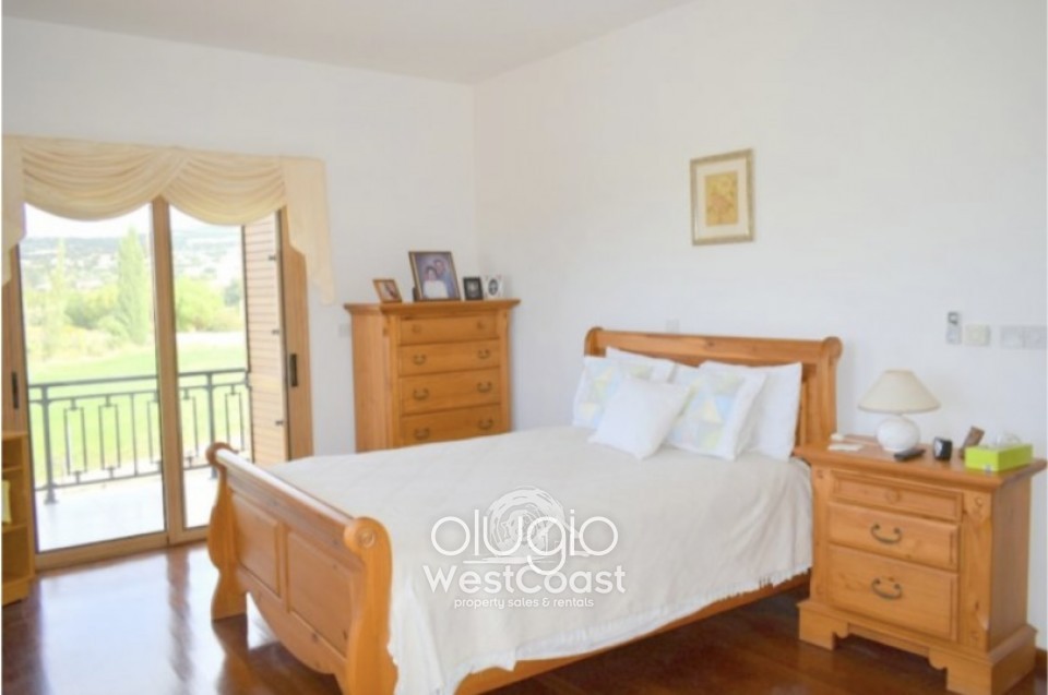 Bungalow For Sale  in  Sea Caves - St.George