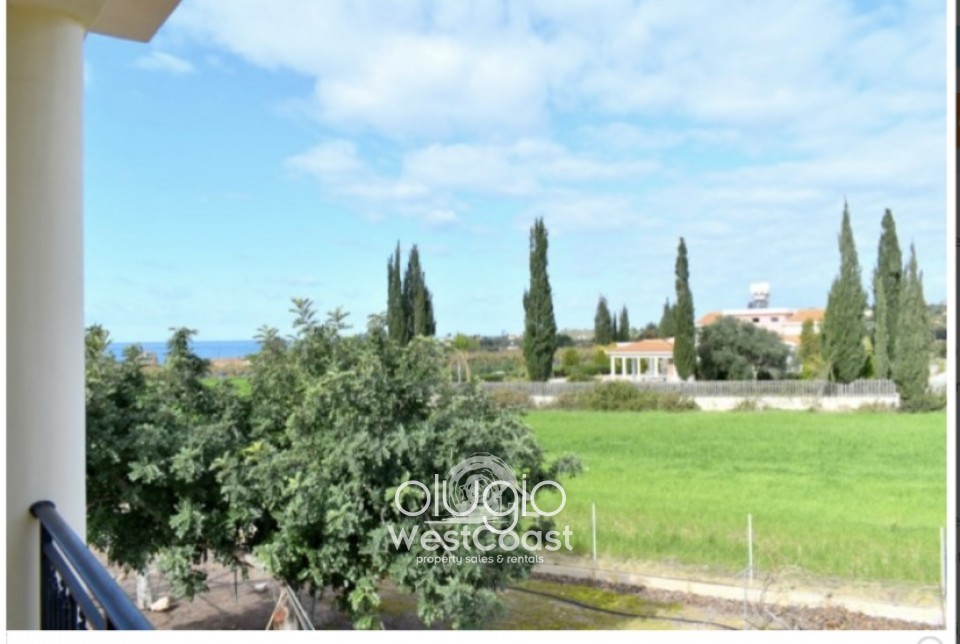 Bungalow For Sale  in  Sea Caves - St.George