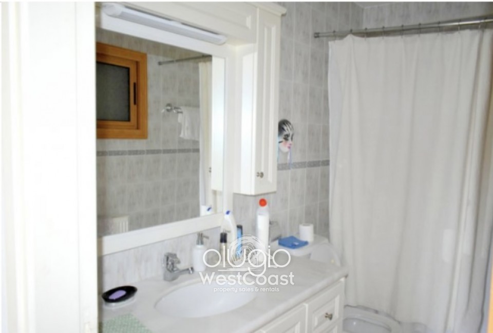 Bungalow For Sale  in  Sea Caves - St.George