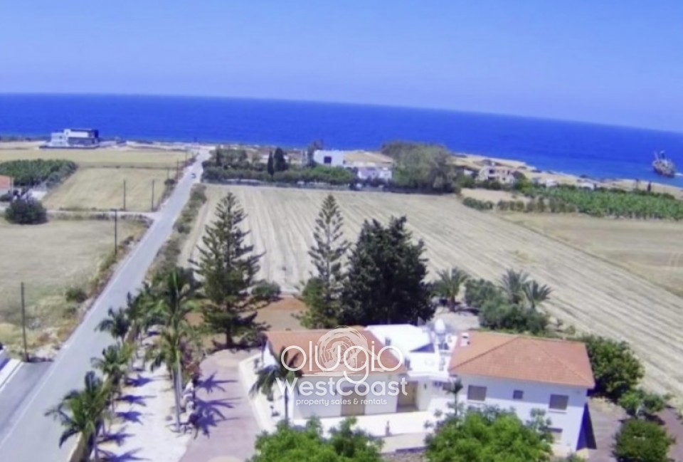 Bungalow For Sale  in  Sea Caves - St.George