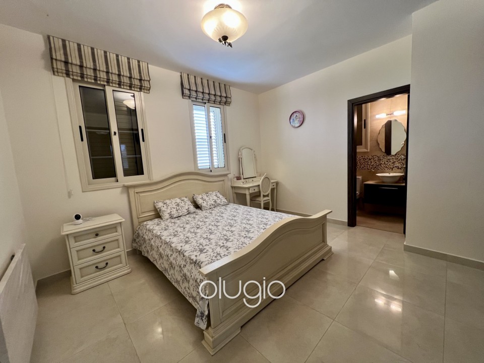 Detached Villa For Sale  in  Sea Caves - St.George