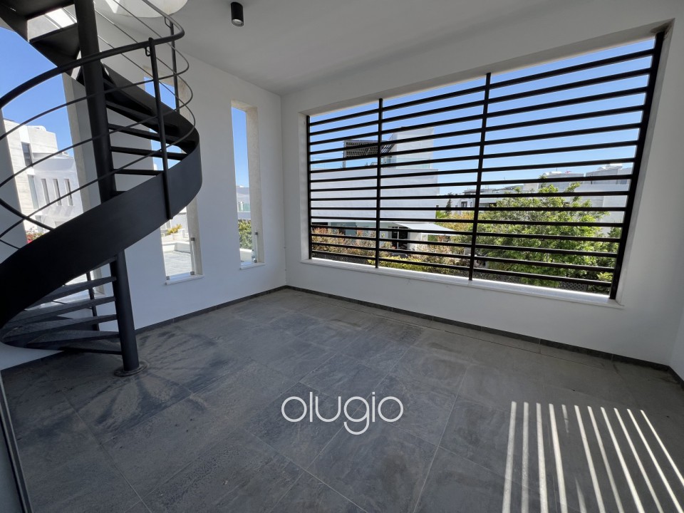 Detached Villa For Sale  in  Yeroskipou