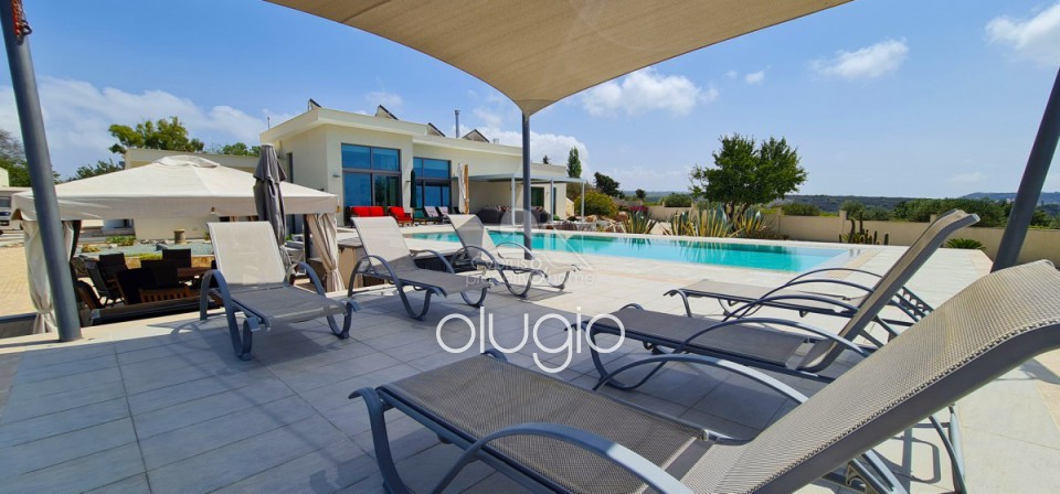 Detached Villa For Sale  in  Pano Arodes