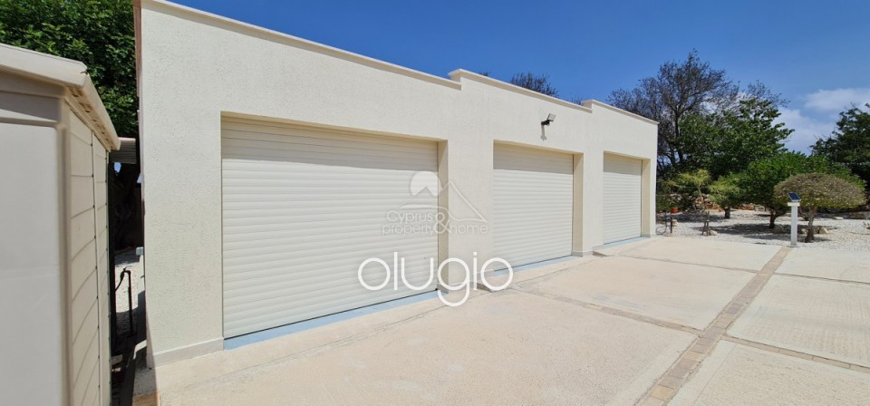 Detached Villa For Sale  in  Pano Arodes