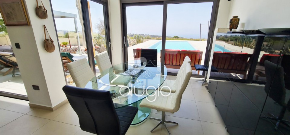 Detached Villa For Sale  in  Pano Arodes