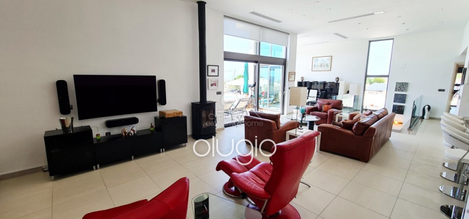 Detached Villa For Sale  in  Pano Arodes