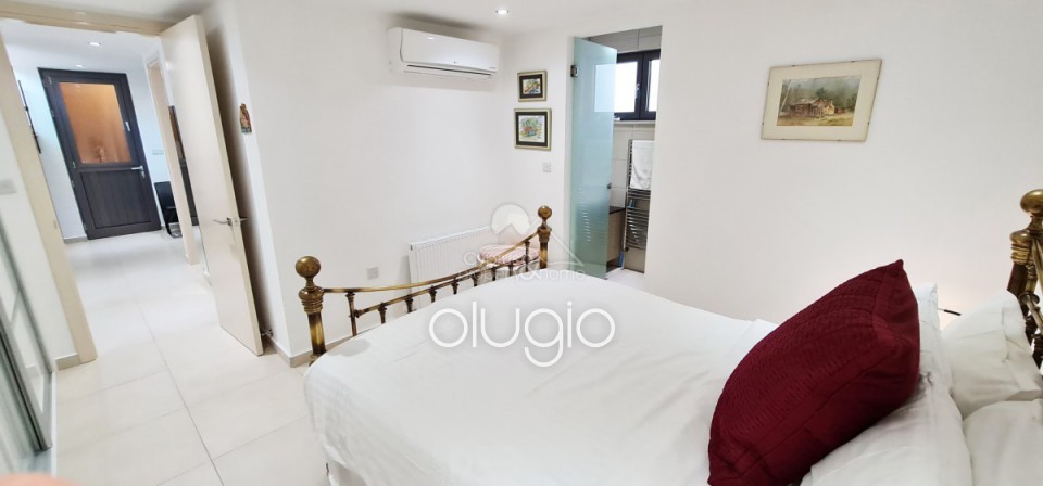 Detached Villa For Sale  in  Pano Arodes