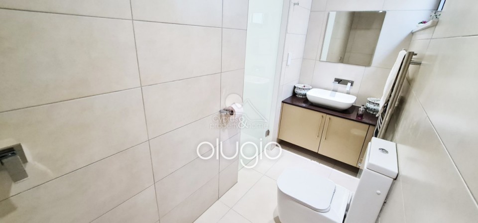 Detached Villa For Sale  in  Pano Arodes