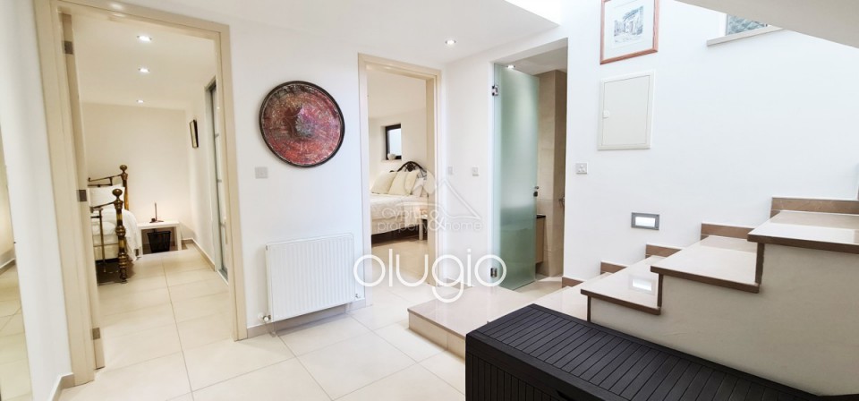 Detached Villa For Sale  in  Pano Arodes