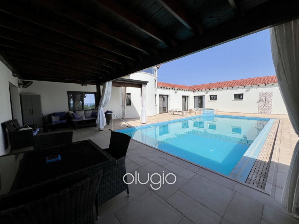 Detached Villa For Sale  in  Sea Caves - St.George