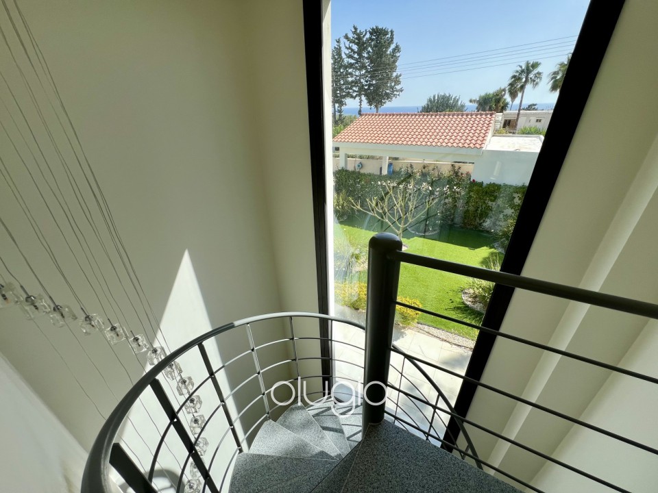 Detached Villa For Sale  in  Sea Caves - St.George
