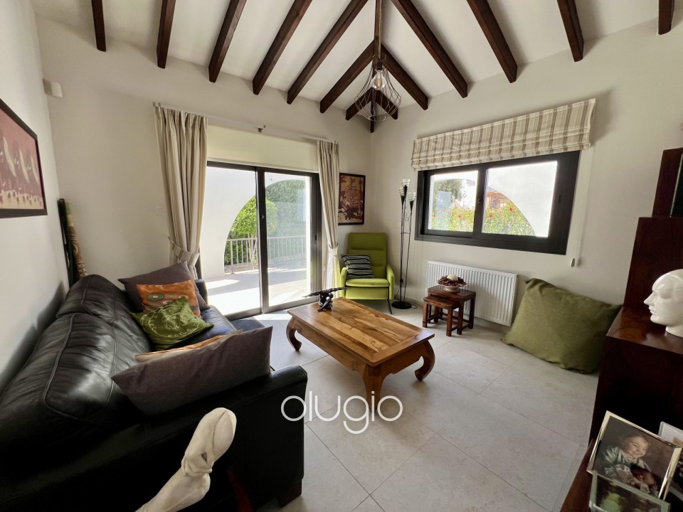 Detached Villa For Sale  in  Sea Caves - St.George