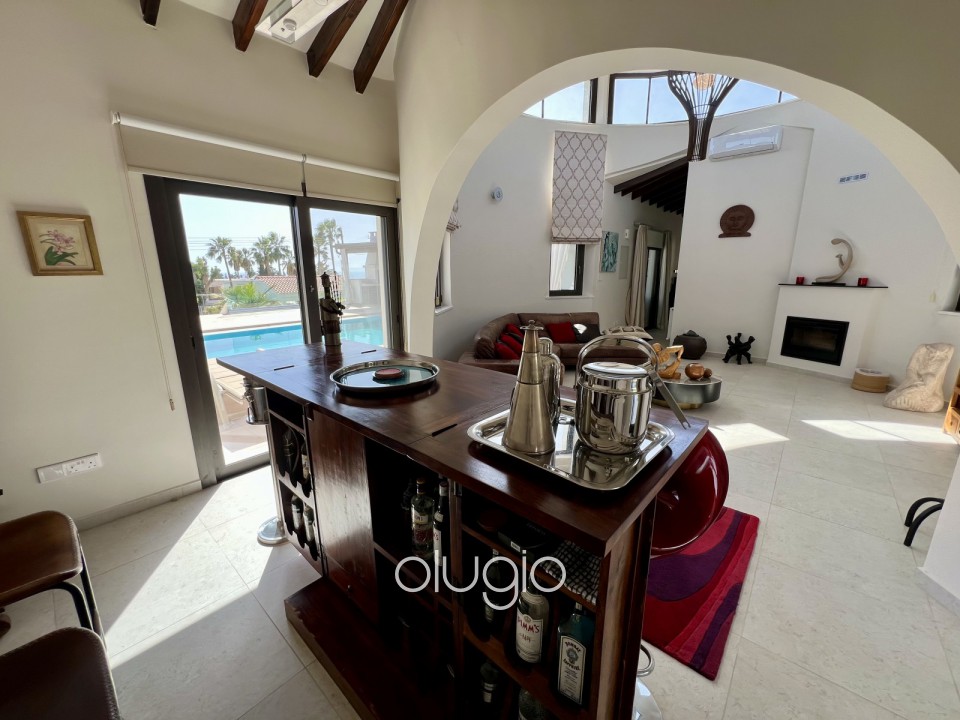 Detached Villa For Sale  in  Sea Caves - St.George