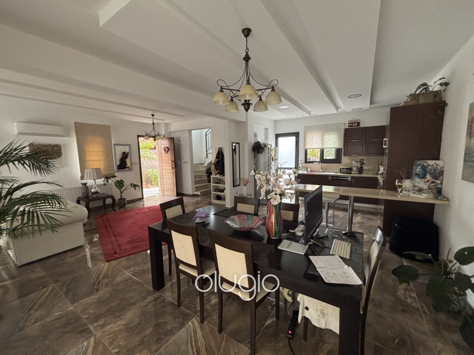 Detached Villa For Sale  in  Peyia