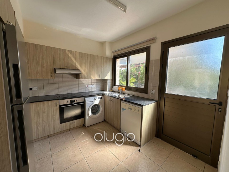 Detached Villa For Sale  in  Universal