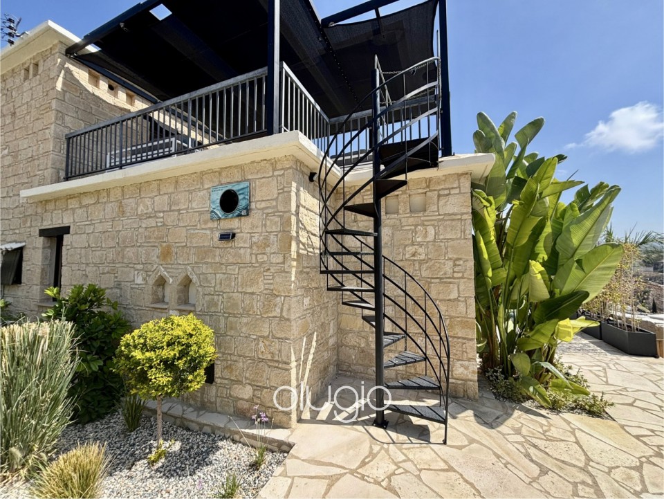 Detached Villa For Sale  in  Peyia