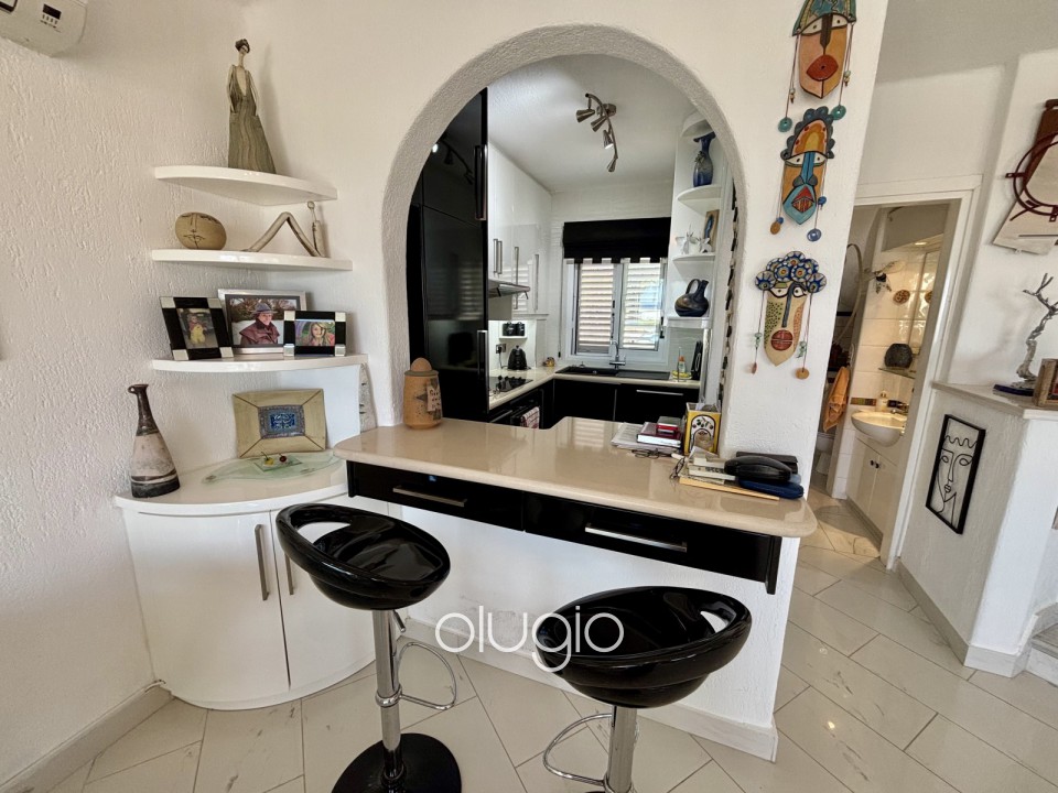 Detached Villa For Sale  in  Chloraka