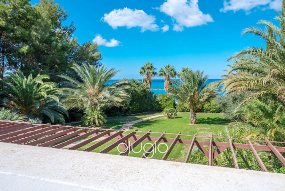 Detached Villa For Sale  in  Latchi