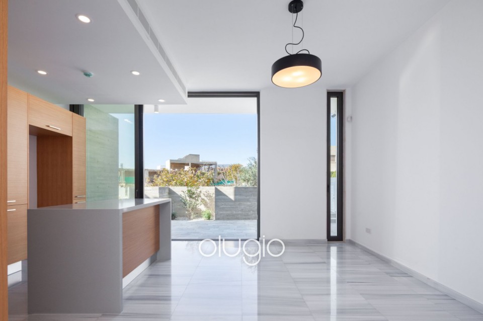 Detached Villa For Sale  in  Exo Vrisi