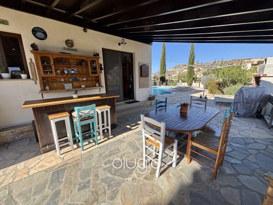 Detached Villa For Sale  in  Peristerona