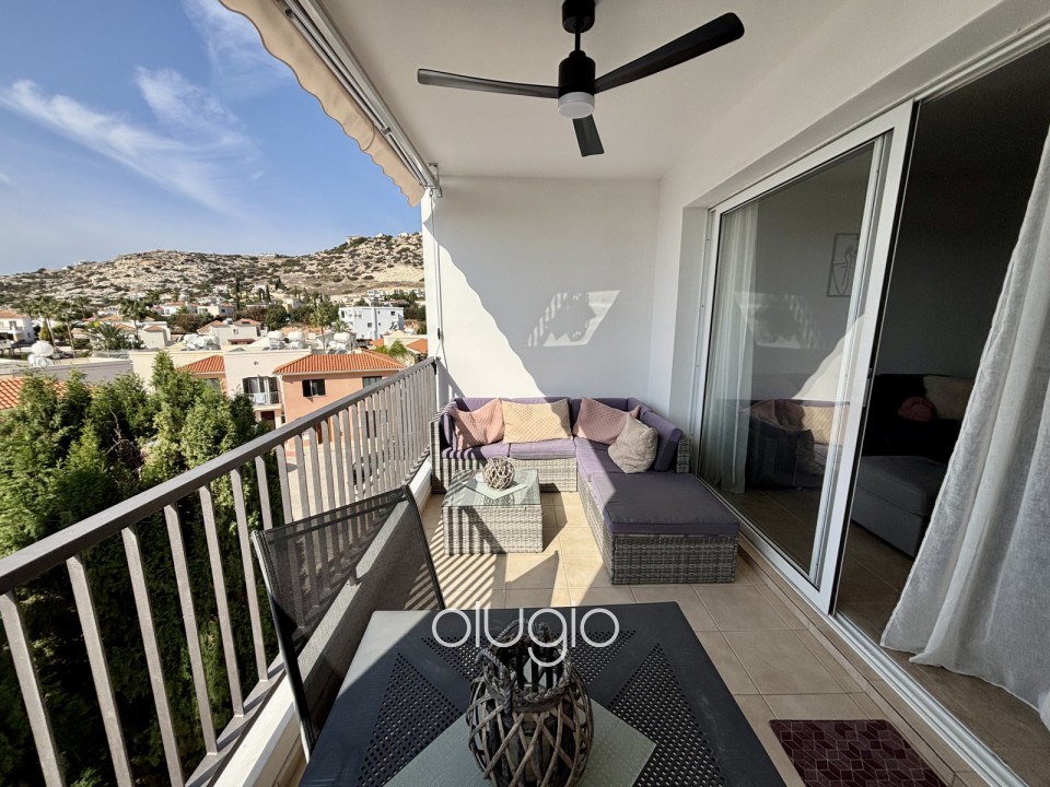 Apartment For Sale  in  Peyia