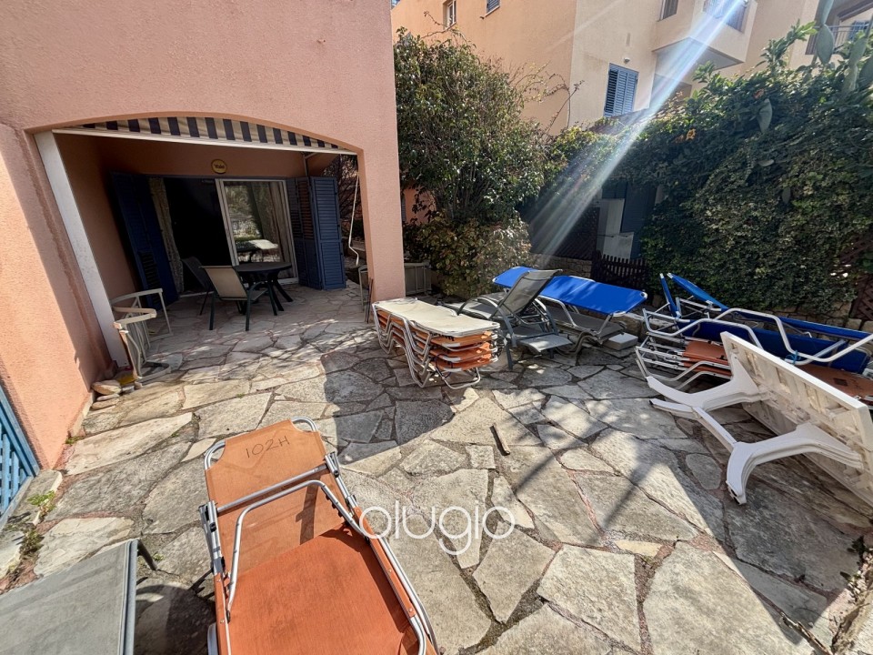 Apartment For Sale in Kato Paphos