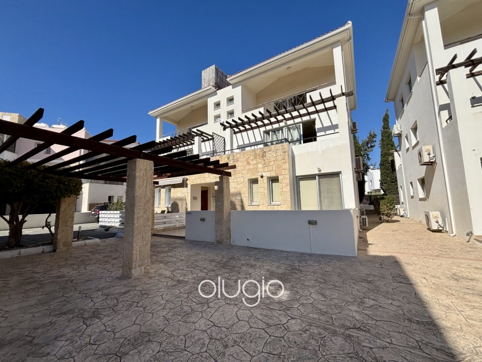 Apartment For Sale in Universal