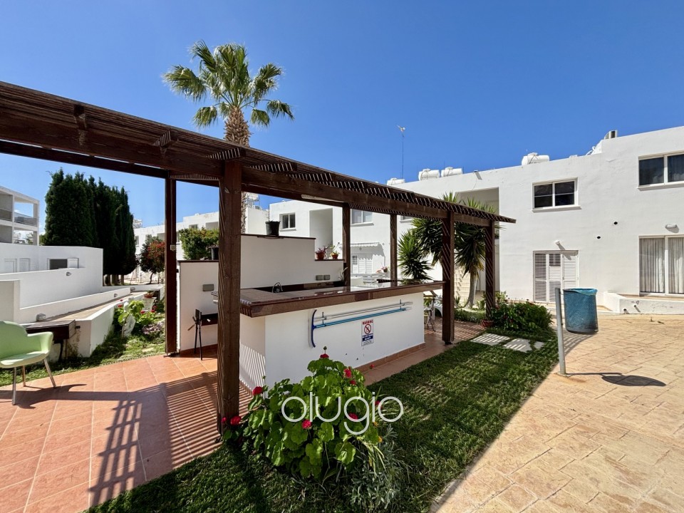 Apartment For Sale  in  Peyia