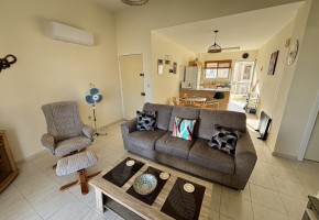 Apartment For Sale in Chloraka