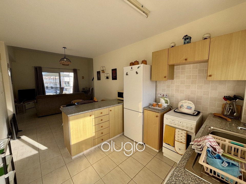 Apartment For Sale in Chloraka