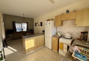 Apartment For Sale in Chloraka