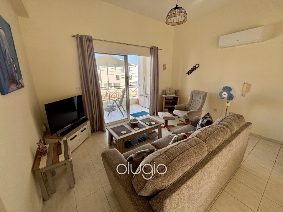 Apartment For Sale in Chloraka