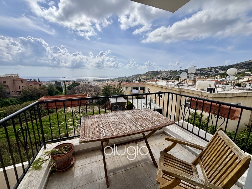 Town House For Sale  in  Peyia