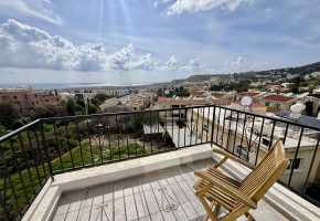 Town House For Sale  in  Peyia