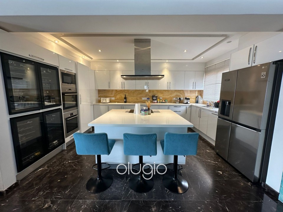 Penthouse For Rent in Yeroskipou