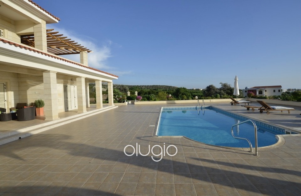 Detached Villa For Rent in Sea Caves - St.George