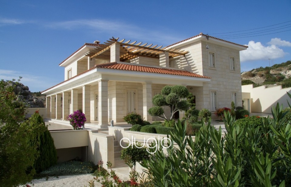 Detached Villa For Rent in Sea Caves - St.George