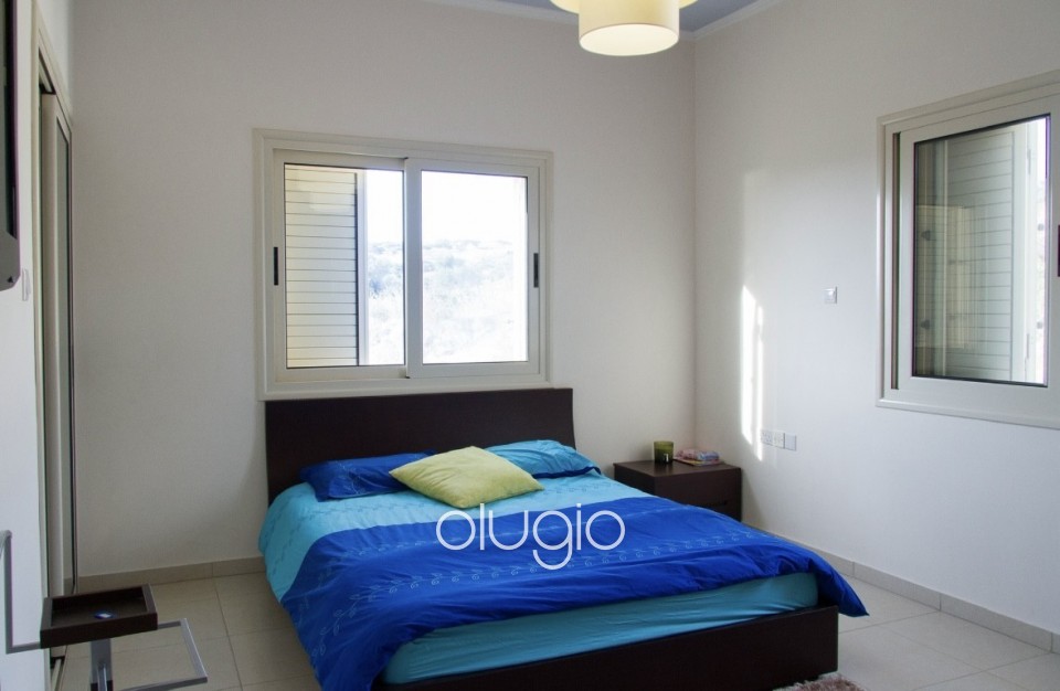 Detached Villa For Rent in Sea Caves - St.George