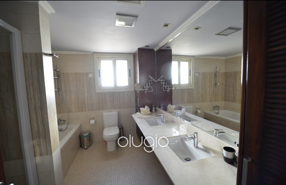 Detached Villa For Rent in Sea Caves - St.George