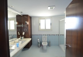 Detached Villa For Rent in Sea Caves - St.George