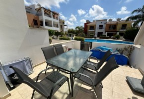 Town House For Rent in Tombs of the Kings