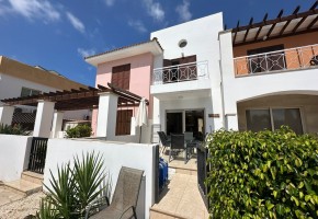 Town House For Rent in Tombs of the Kings