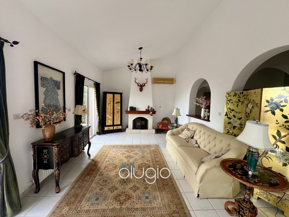 Detached Villa For Rent in Kamares - Tala
